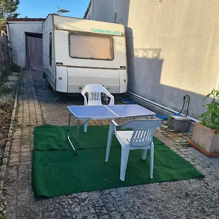 Caravane Residentielle בית נופש *